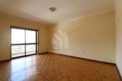 Apartamento T3 para Venda em Lomar e Arcos
