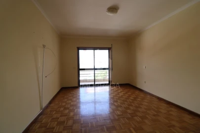 Apartamento T3 para Venda em Lomar e Arcos