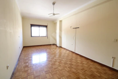 Apartamento T3 para Venda em Lomar e Arcos