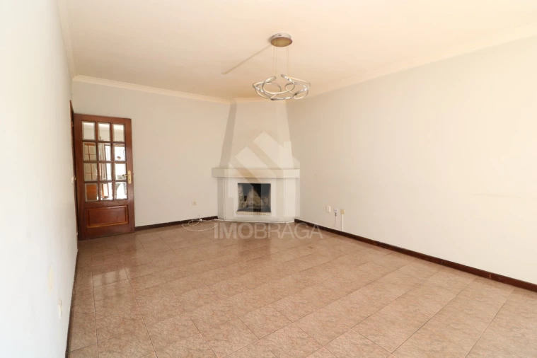 Apartamento T3 para Venda em Lomar e Arcos Foto 2