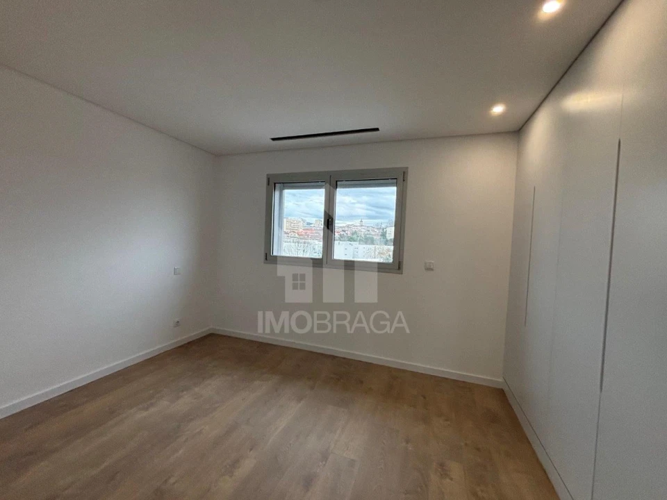 Apartamento T3 para Venda em São Vicente (Braga) Foto 13