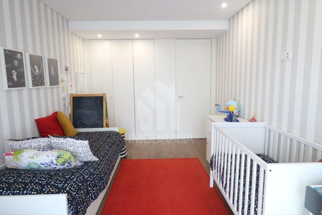 Apartamento T2 para Venda em Gualtar Foto 28