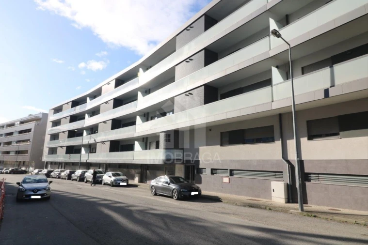 Apartamento T2 para Venda em Gualtar Foto 1