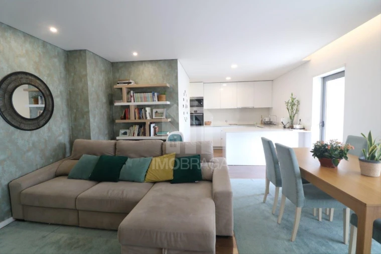 Apartamento T2 para Venda em Gualtar Foto 9