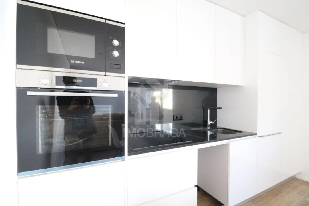 Apartamento T1 para Arrendamento em Gualtar Foto 4