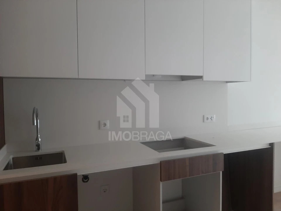 Apartamento para Venda em Braga (São José de São Lázaro e São João do Souto) Foto 3