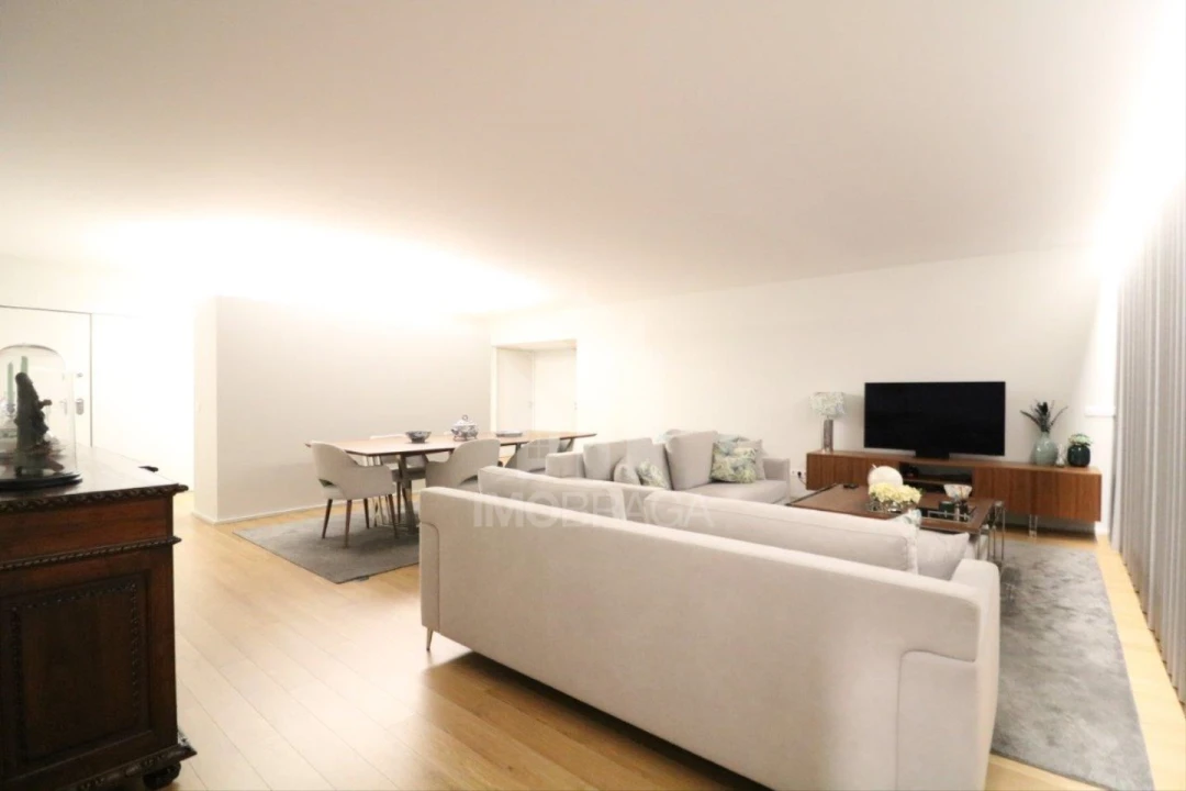 Moradia T4 para Venda em Este (São Pedro e São Mamede) Foto 5