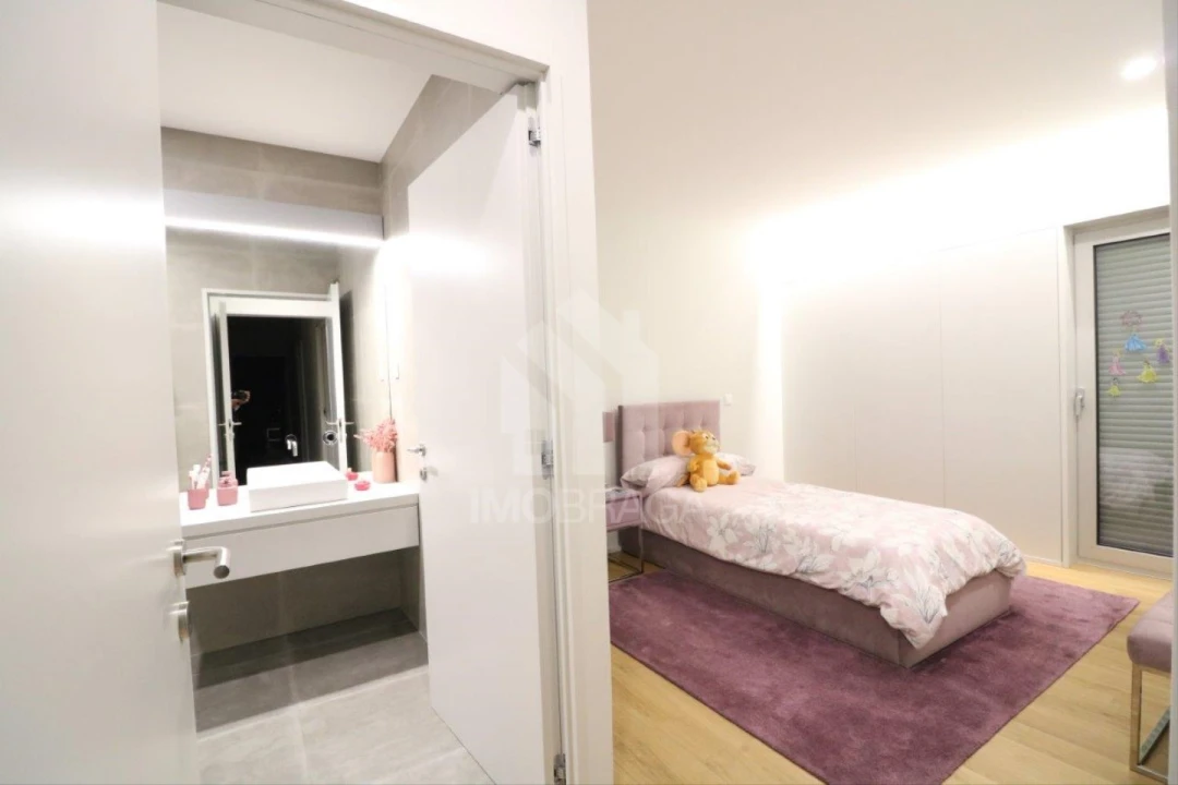 Moradia T4 para Venda em Este (São Pedro e São Mamede) Foto 24