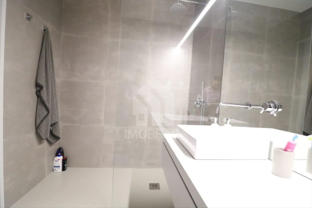 Moradia T4 para Venda em Este (São Pedro e São Mamede) Foto 32