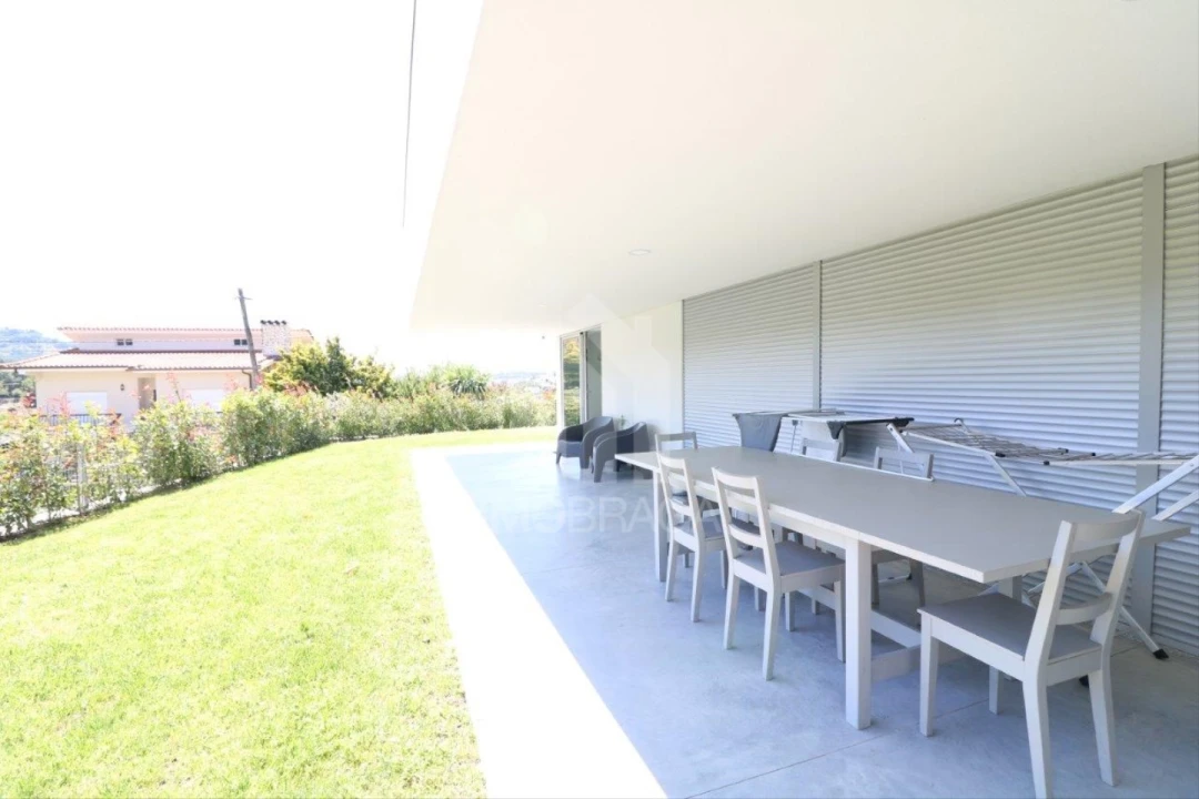 Moradia T4 para Venda em Este (São Pedro e São Mamede) Foto 2