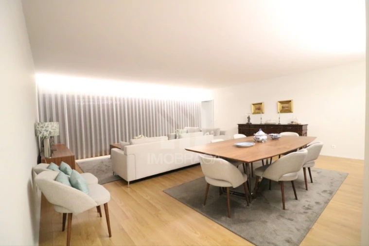 Moradia T4 para Venda em Este (São Pedro e São Mamede) Foto 3