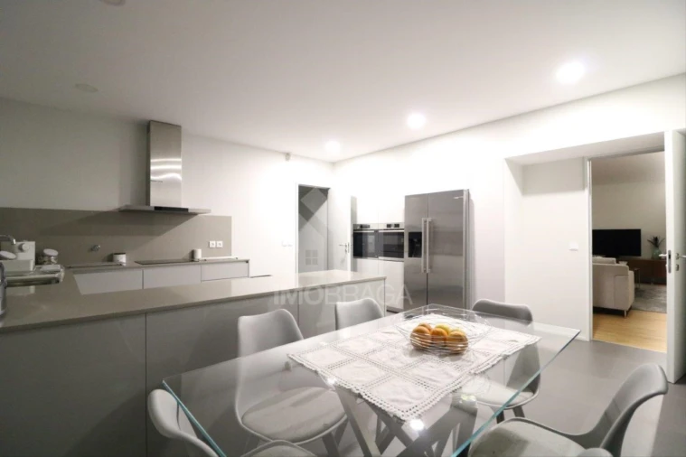 Moradia T4 para Venda em Este (São Pedro e São Mamede) Foto 10