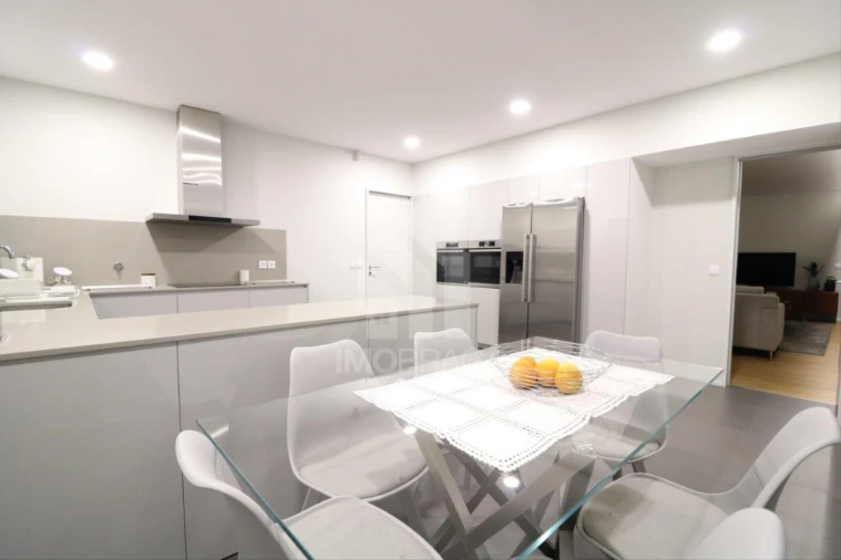 Moradia T4 para Venda em Este (São Pedro e São Mamede) Foto 16