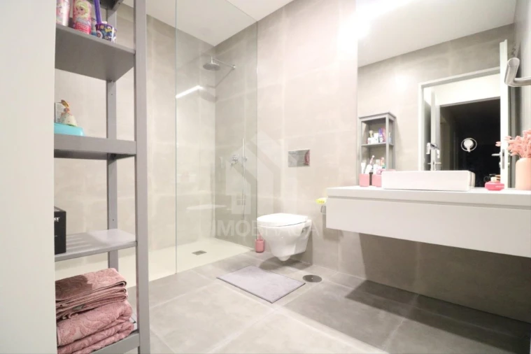 Moradia T4 para Venda em Este (São Pedro e São Mamede) Foto 26