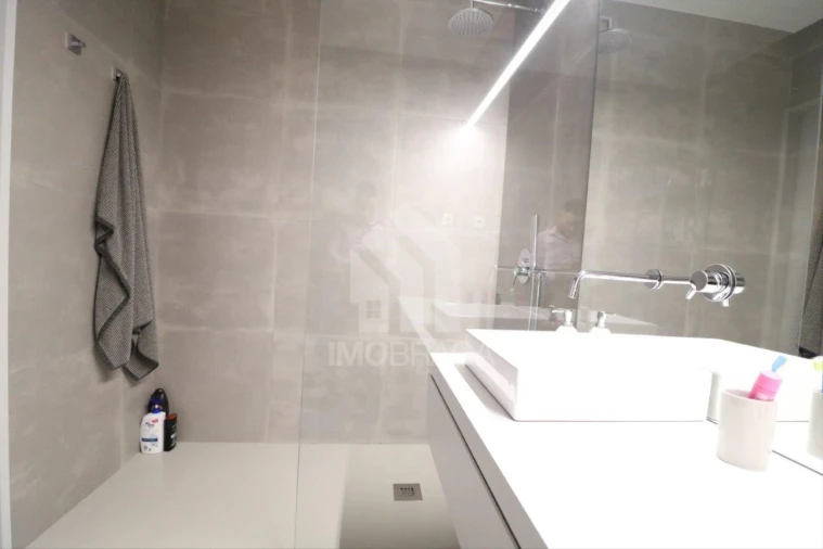 Moradia T4 para Venda em Este (São Pedro e São Mamede) Foto 32