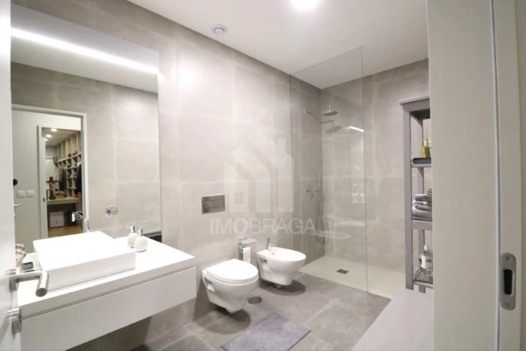 Moradia T4 para Venda em Este (São Pedro e São Mamede) Foto 35