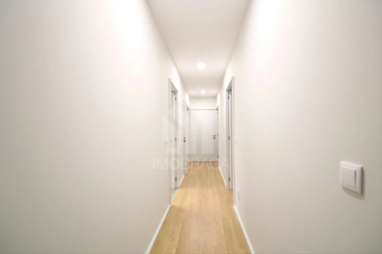 Moradia T4 para Venda em Este (São Pedro e São Mamede) Foto 40