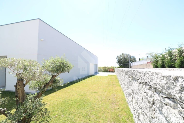 Moradia T4 para Venda em Este (São Pedro e São Mamede) Foto 49