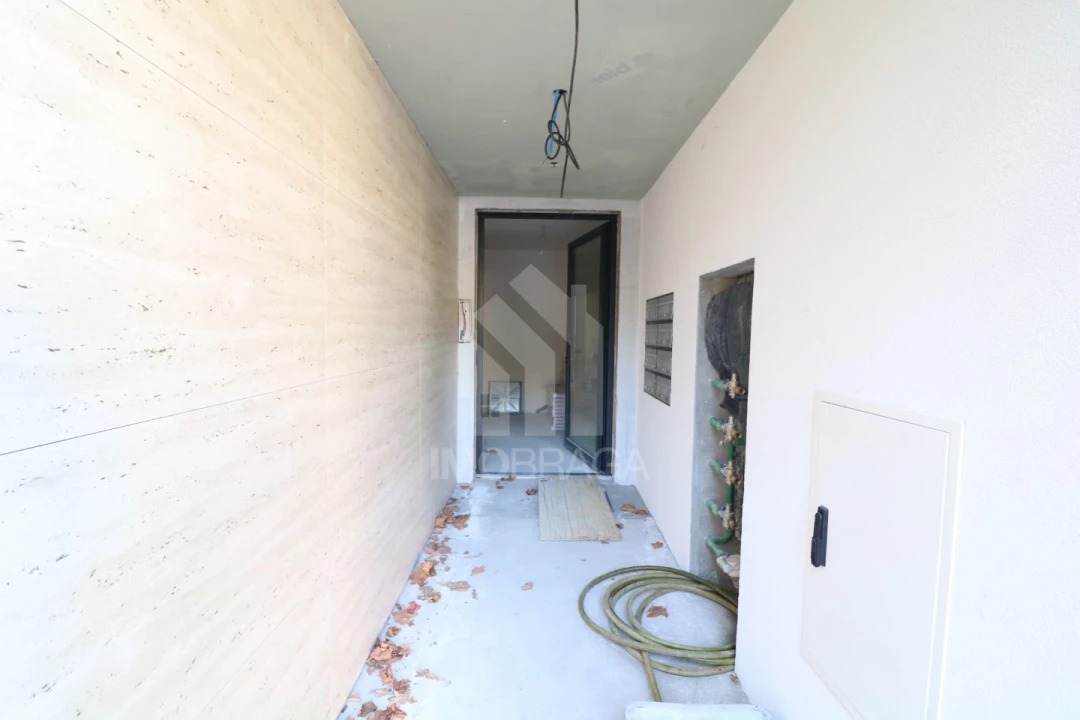 Apartamento T1 para Venda em Braga (Maximinos, Sé e Cividade) Foto 9