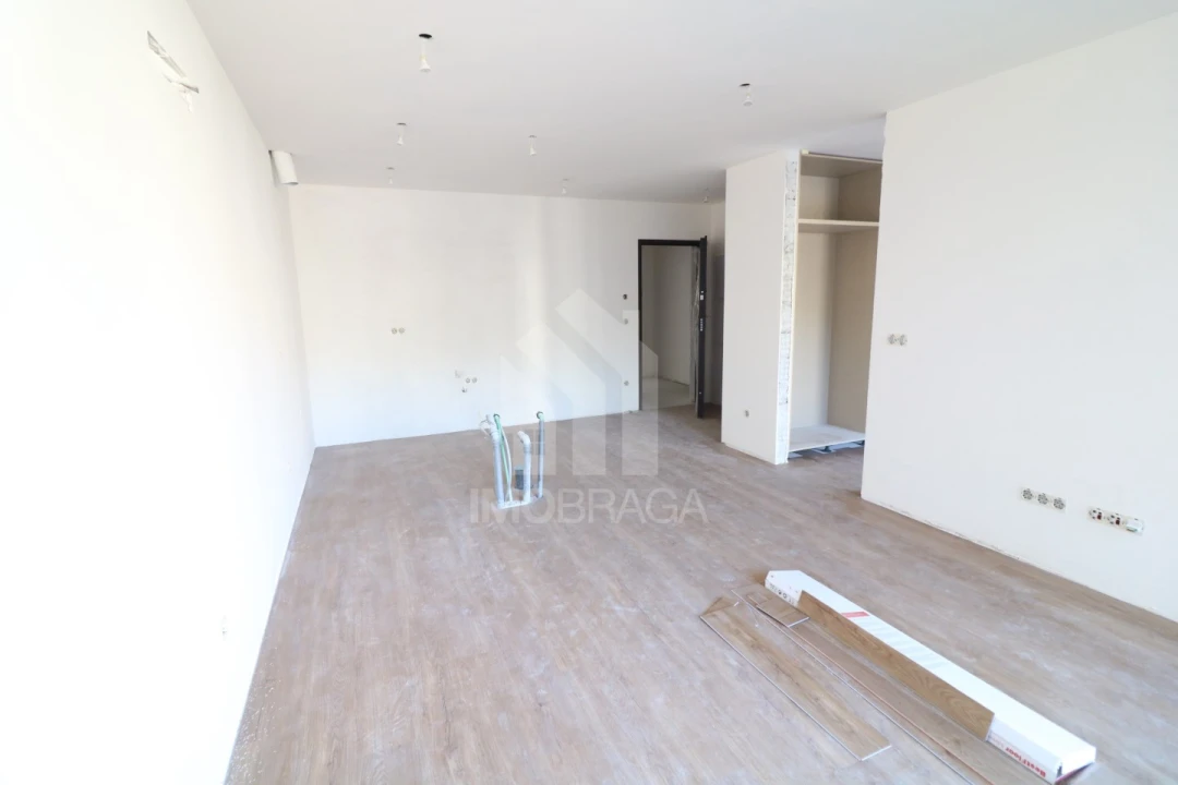 Apartamento T1 para Venda em Braga (Maximinos, Sé e Cividade) Foto 21