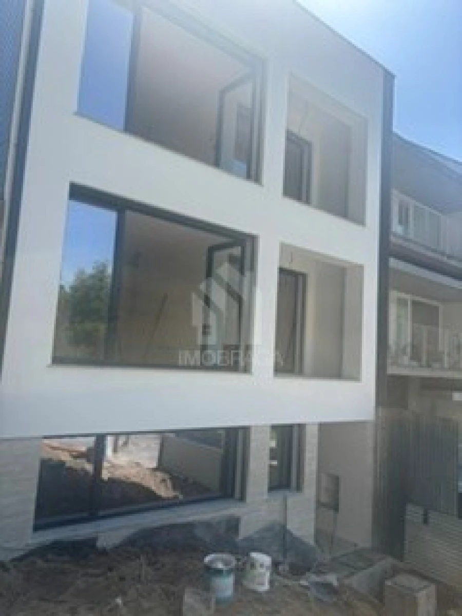 Apartamento T1 para Venda em Braga (Maximinos, Sé e Cividade) Foto 9