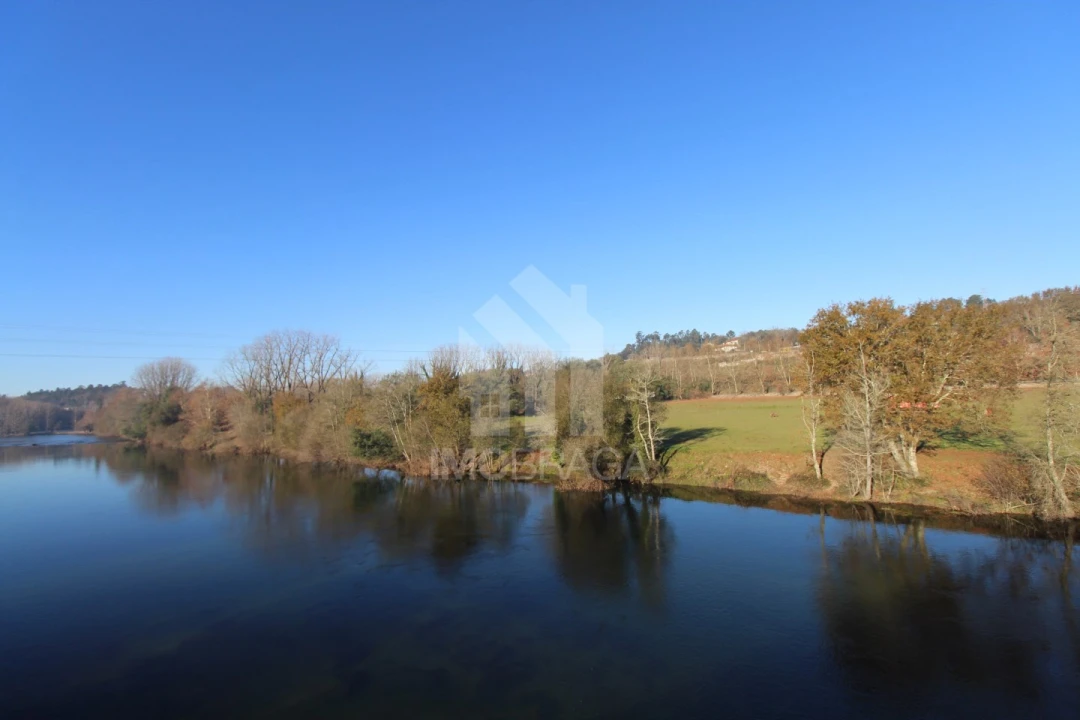 Terreno para Venda em Águas Santas e Moure Foto 6