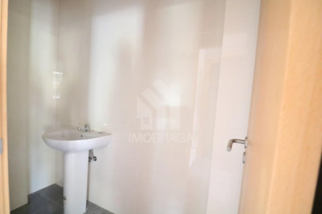 Loja para Venda em Abade de Neiva Foto 27