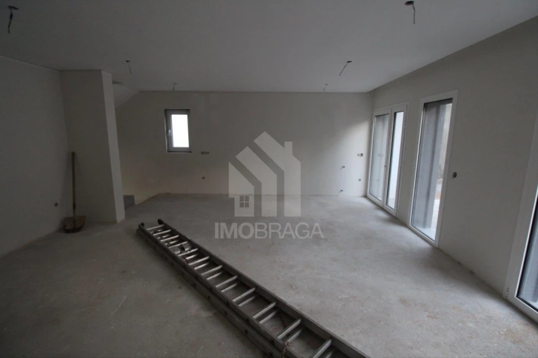 Moradia T3 para Venda em Merelim (São Paio), Panoias e Parada de Tibães Foto 13