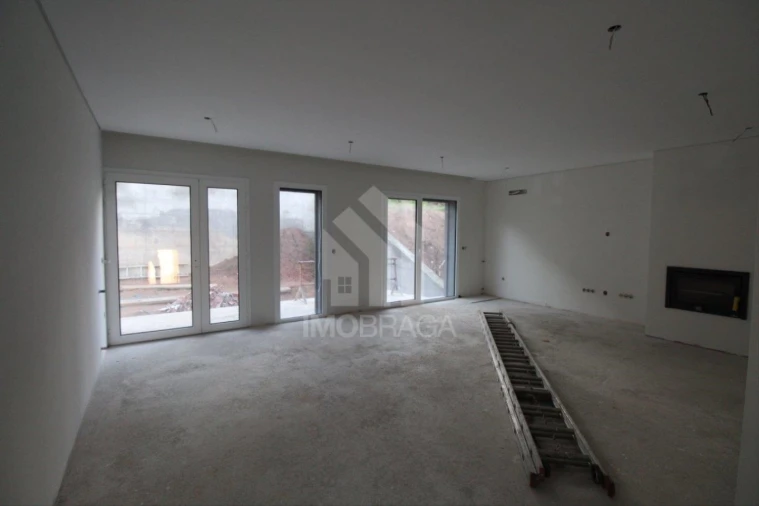 Moradia T3 para Venda em Merelim (São Paio), Panoias e Parada de Tibães Foto 10