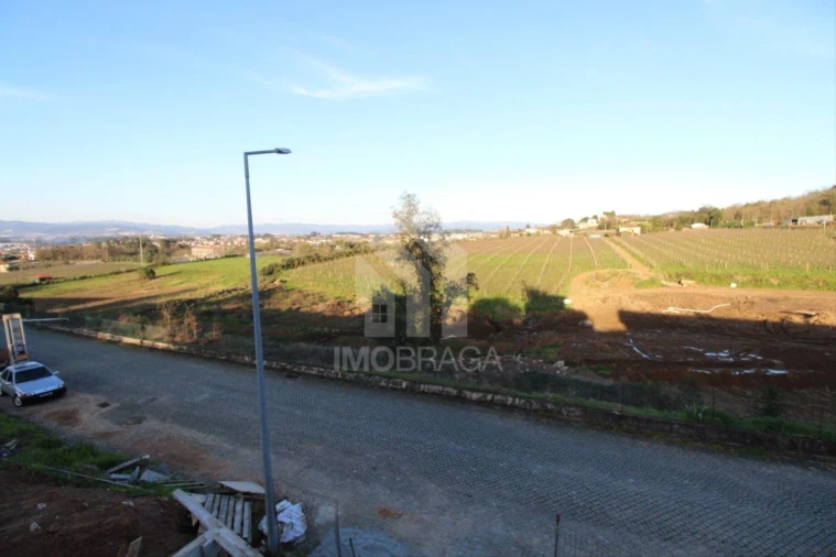 Moradia T3 para Venda em Merelim (São Paio), Panoias e Parada de Tibães Foto 26