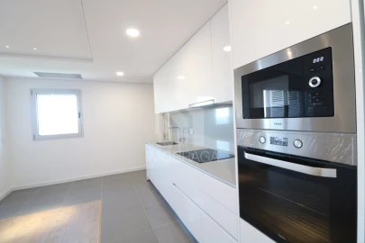Apartamento T3 para Venda em São Vicente (Braga)