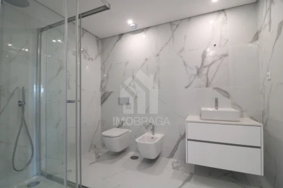 Apartamento T3 para Venda em São Vicente (Braga)