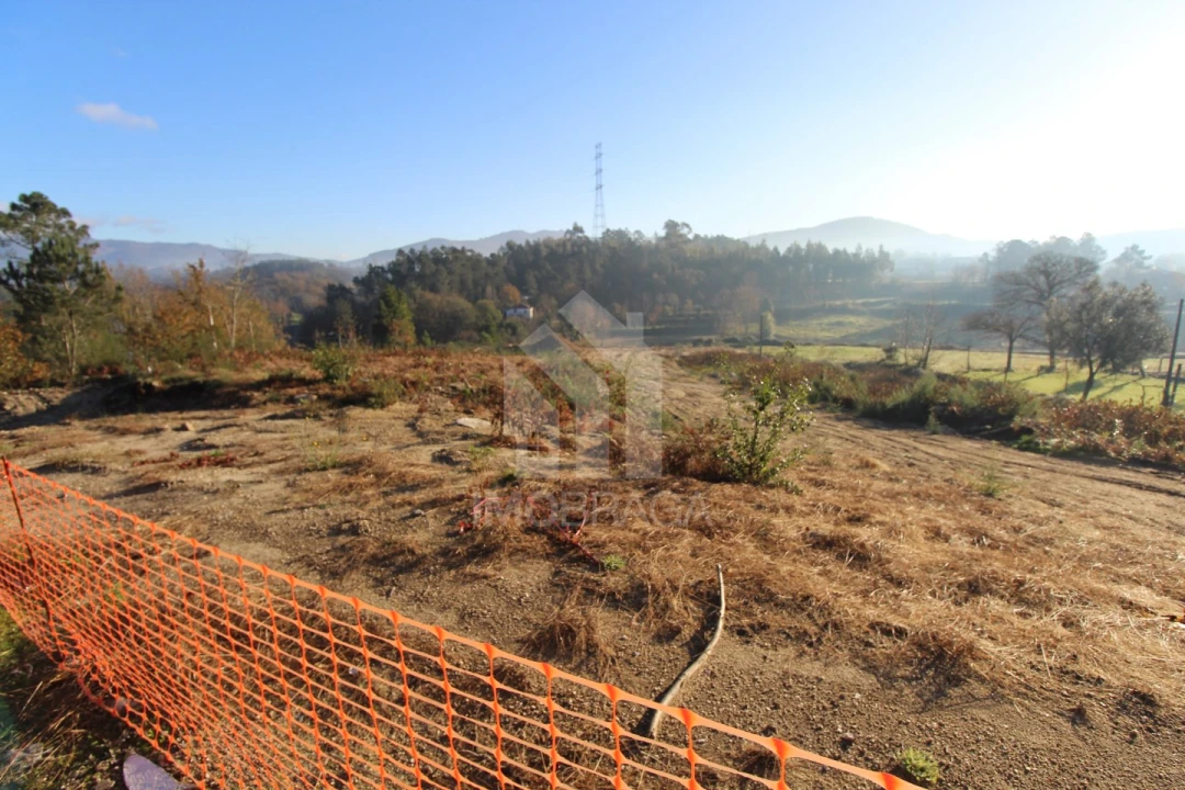 Terreno para Venda em Águas Santas e Moure Foto 16