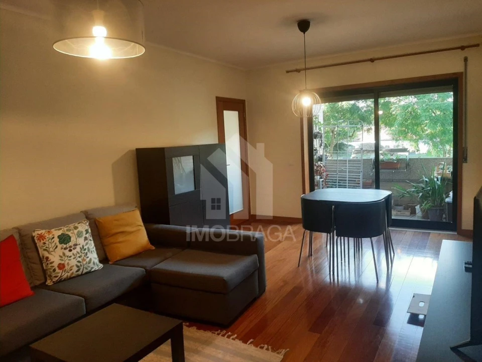 Apartamento T2 para Venda em Nogueira, Fraião e Lamaçães Foto 9