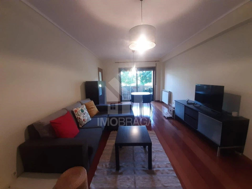 Apartamento T2 para Venda em Nogueira, Fraião e Lamaçães Foto 10