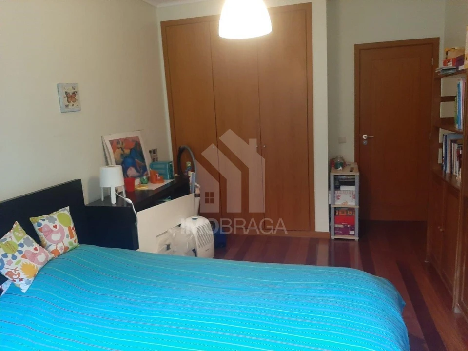 Apartamento T2 para Venda em Nogueira, Fraião e Lamaçães Foto 16