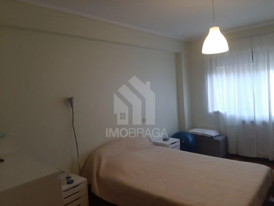 Apartamento T2 para Venda em Nogueira, Fraião e Lamaçães Foto 17