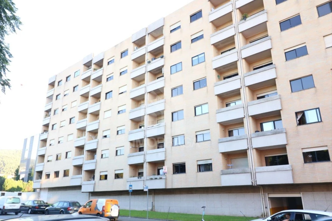 Apartamento T2 para Venda em Nogueira, Fraião e Lamaçães Foto 28