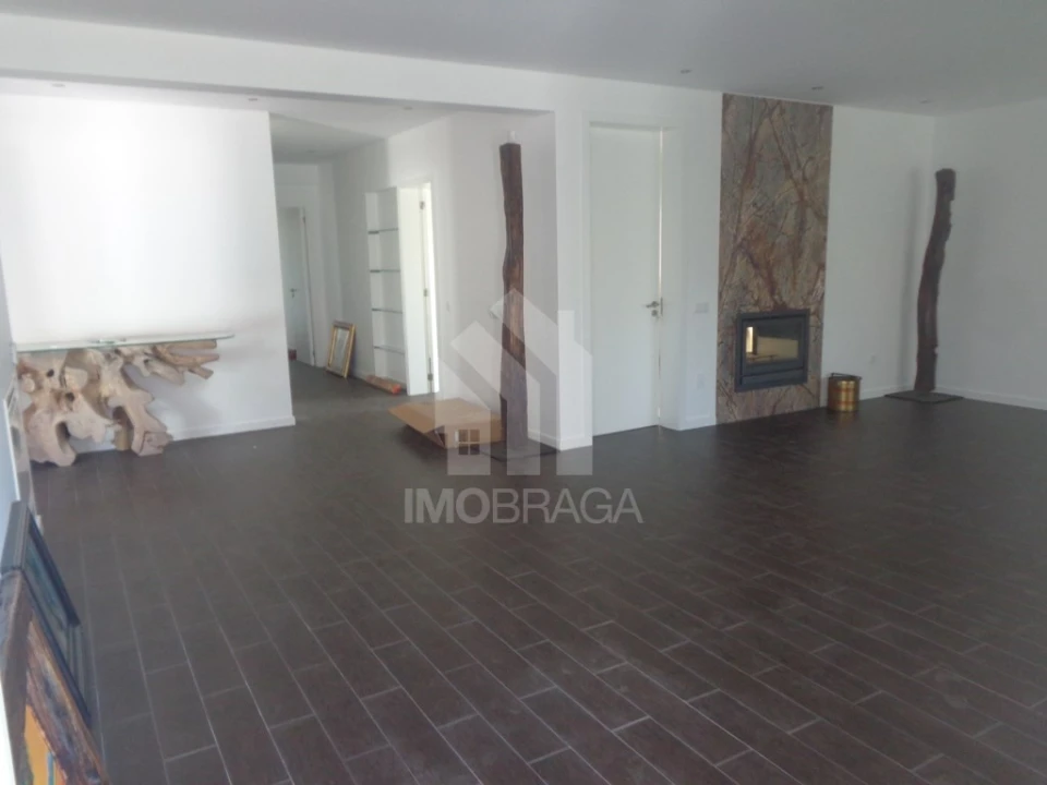 Moradia T3 para Venda em Priscos Foto 6