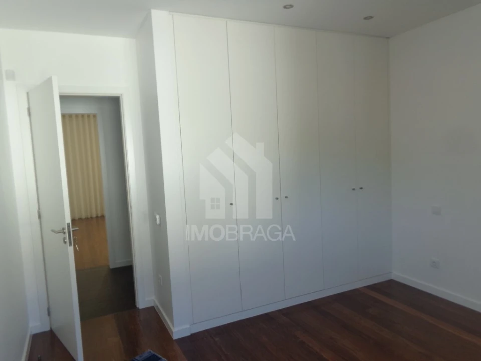 Moradia T3 para Venda em Priscos Foto 15
