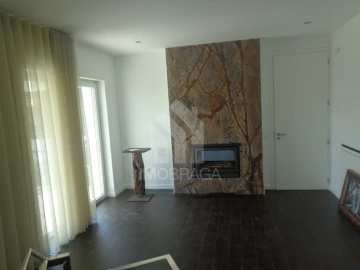 Moradia T3 para Venda em Priscos