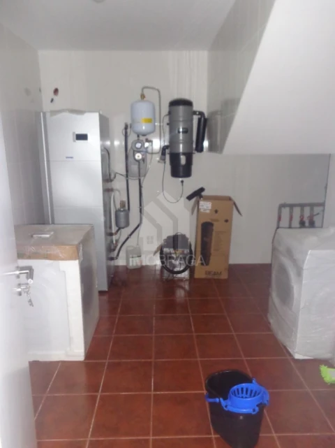 Moradia T3 para Venda em Priscos