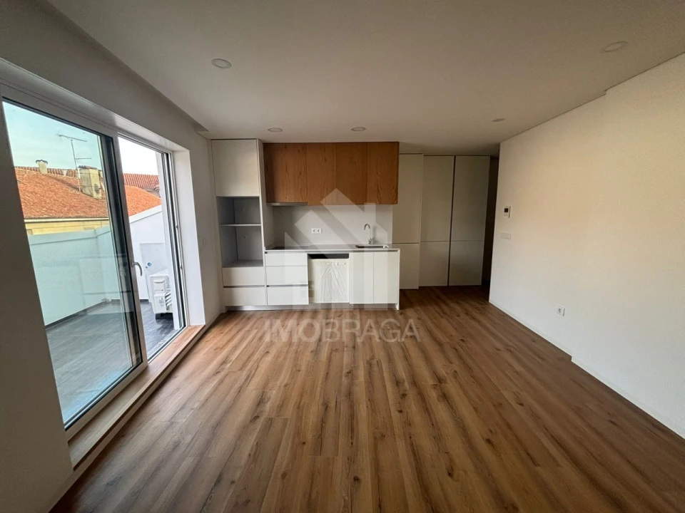 Apartamento T1 para Venda em Amares e Figueiredo Foto 3
