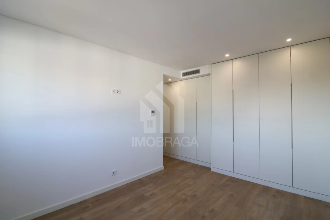 Apartamento T3 para Venda em São Vicente (Braga) Foto 9