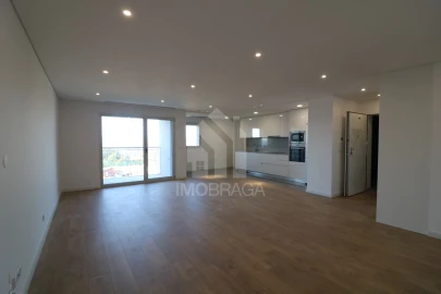 Apartamento T3 para Venda em São Vicente (Braga)
