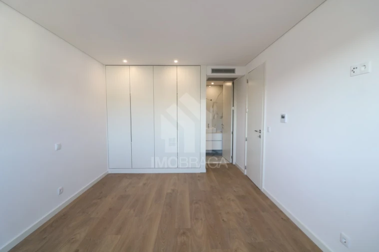 Apartamento T3 para Venda em São Vicente (Braga) Foto 13