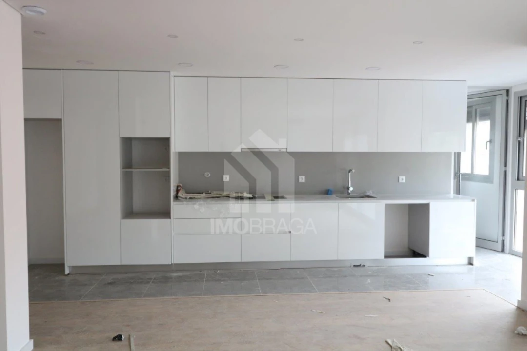 Apartamento T3 para Venda em Azurem Foto 3