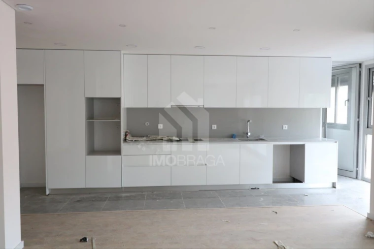 Apartamento T3 para Venda em Azurem Foto 3