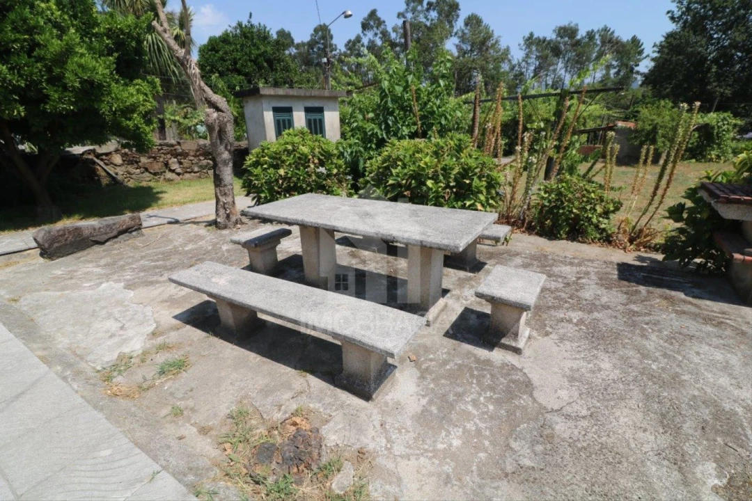 Moradia T4 para Venda em Lago Foto 15