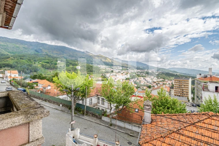 Apartamento T5 para Venda em Covilhã e Canhoso Foto 23
